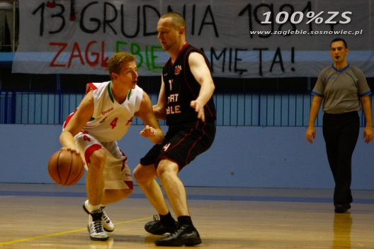 Koszykarze pokonali Start (opis + galeria)