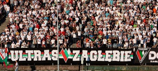 Kibice odwiedzili piłkarzy na treningu