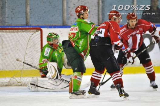 Hokej: Porażka z Cracovią