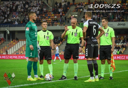 Kornel Paszkiewicz sędzią meczu z Rekordem