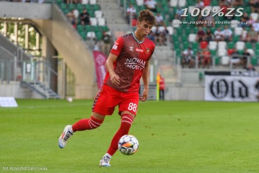 Bartosz Paszczela wypożyczony do Czarnych Połaniec