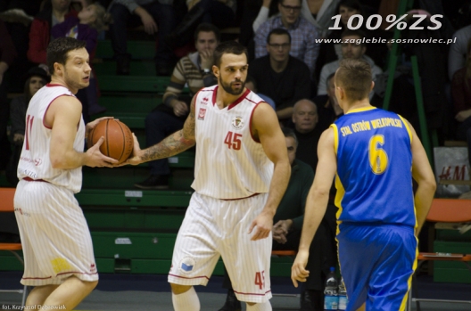 Grają koszykarze Zagłębia