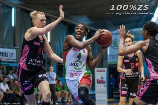 Druga galeria zdjęć z meczu koszykarek