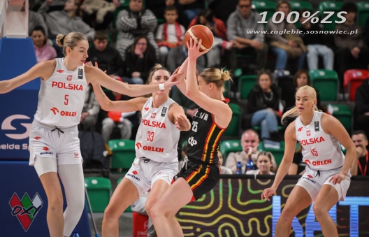 Galeria zdjęć z meczu reprezentacji koszykarek
