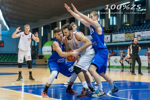 Koszykówka: Zagłębie - ACK UTH Rosa Radom 77:68 (opis + galeria)