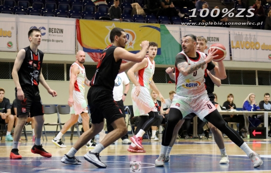 II liga koszykówki: Zagłębie Sosnowiec - Cracovia 77:81 [+ GALERIA]