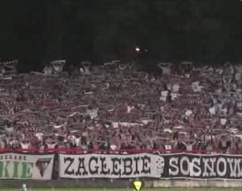 Film z trybun z meczu z Ruchem