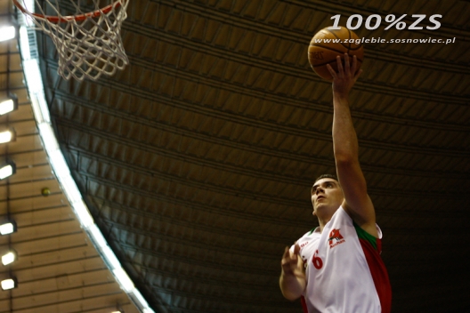 Pierwsza setka koszykarzy