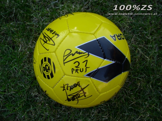 Piłka Rody na aukcji dla Tomka